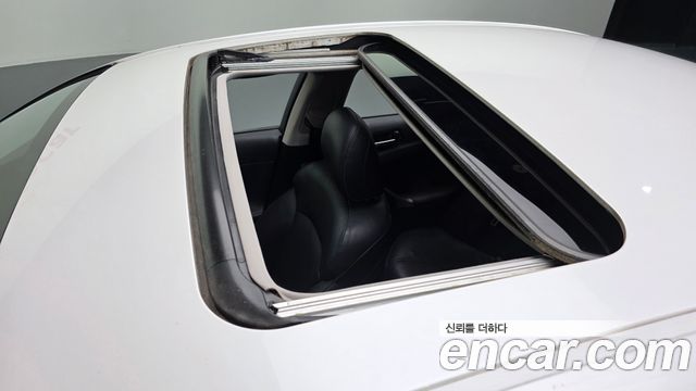 Lexus IS 2011 — photo 19