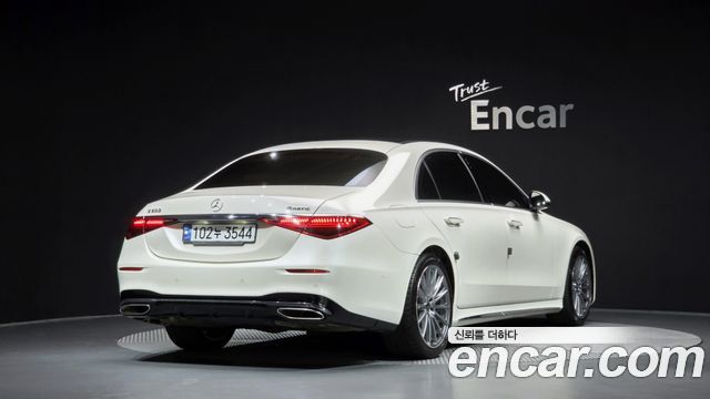 Mercedes-Benz S-Class 2022 — photo 2
