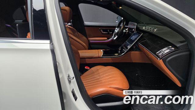 Mercedes-Benz S-Class 2022 — photo 17