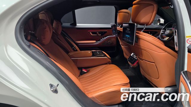 Mercedes-Benz S-Class 2022 — photo 18