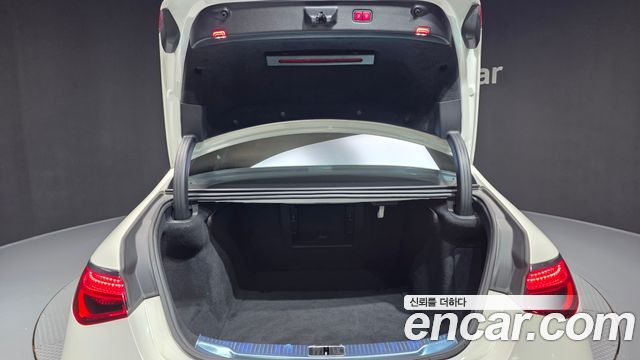 Mercedes-Benz S-Class 2022 — photo 26