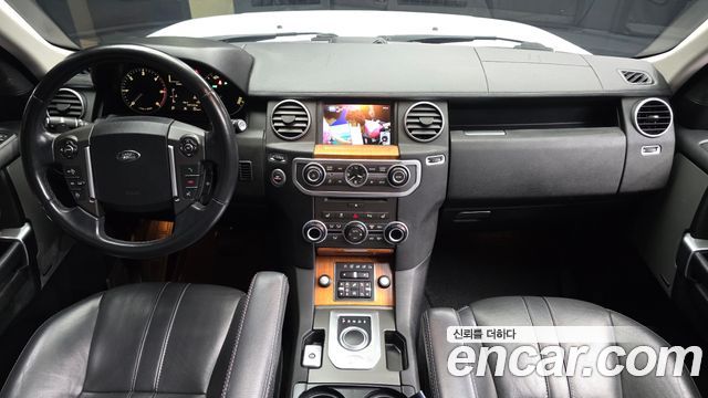 Land Rover Discovery 2016 — photo 7