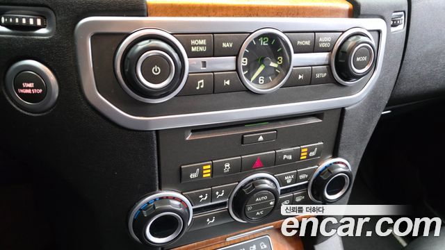 Land Rover Discovery 2016 — photo 15