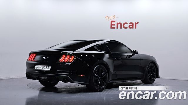 Ford Mustang 2015 — photo 2