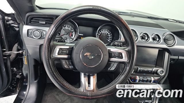 Ford Mustang 2015 — photo 12