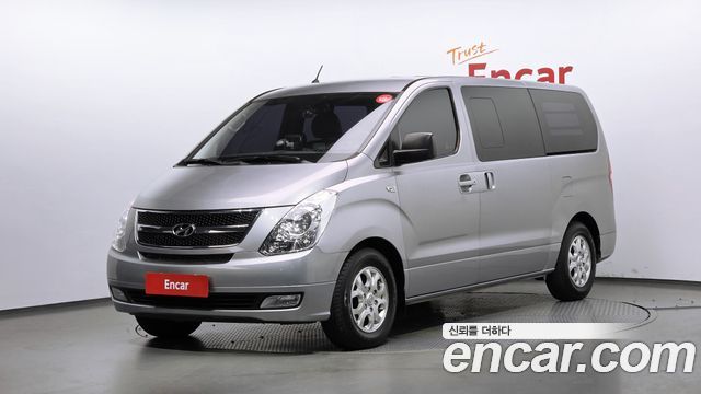 Hyundai Starex 2015 — photo 1