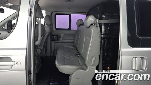 Hyundai Starex 2015 — photo 12