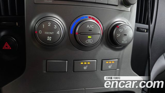 Hyundai Starex 2015 — photo 18