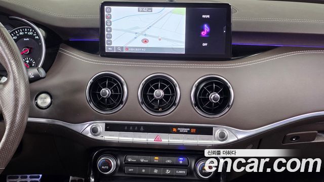 Kia Stinger 2021 — photo 20