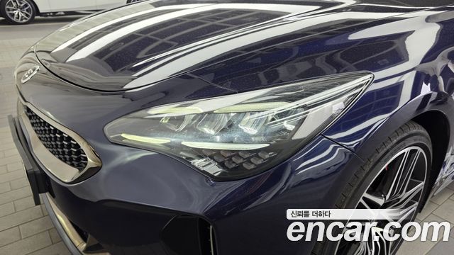 Kia Stinger 2021 — photo 8