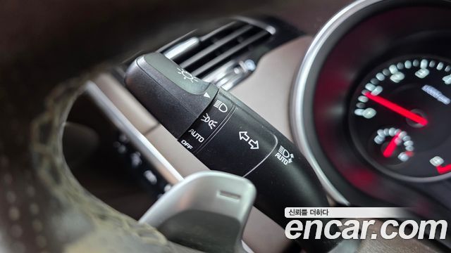 Kia Stinger 2021 — photo 36
