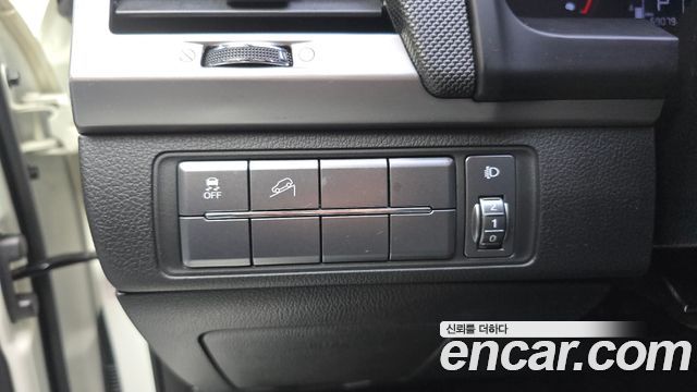 KG Mobility Rexton 2019 — photo 28