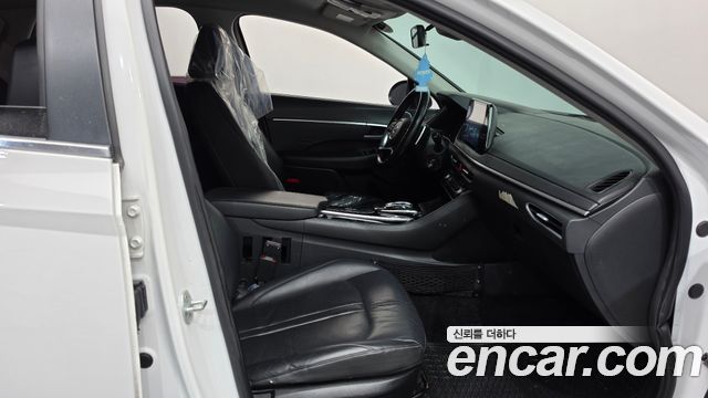 Hyundai Sonata 2020 — photo 11