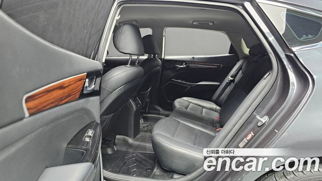Kia K7 2016 — photo 13