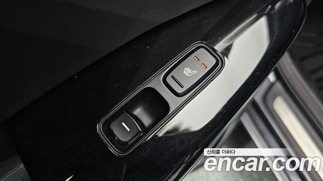 Kia K7 2016 — photo 17