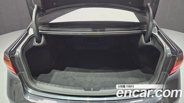 Kia K7 2016 — photo 20