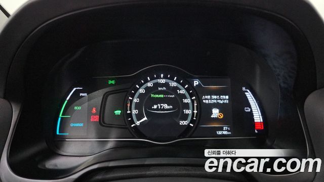 Hyundai Ioniq 2017 — photo 11