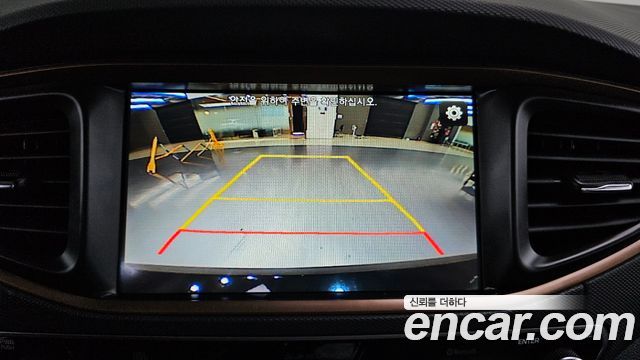 Hyundai Ioniq 2017 — photo 21
