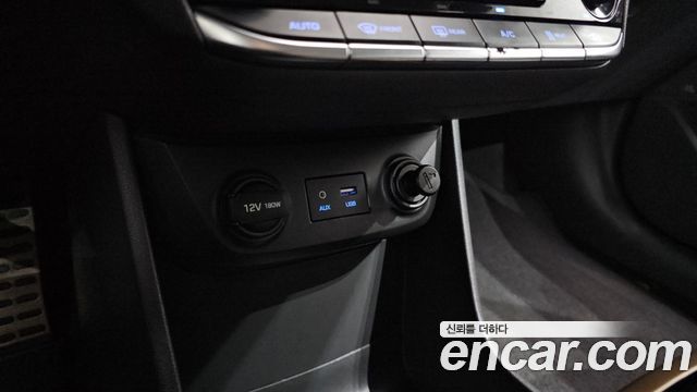 Hyundai Ioniq 2017 — photo 28
