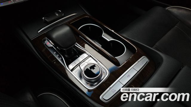 Kia K9 2019 — photo 12