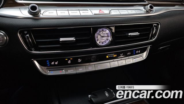 Kia K9 2019 — photo 25