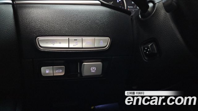 Kia K9 2019 — photo 27