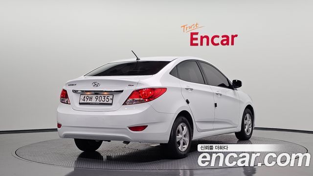 Hyundai Accent 2014 — photo 2