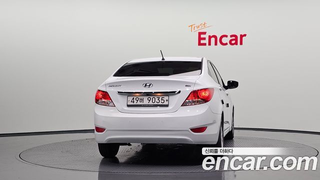 Hyundai Accent 2014 — photo 4