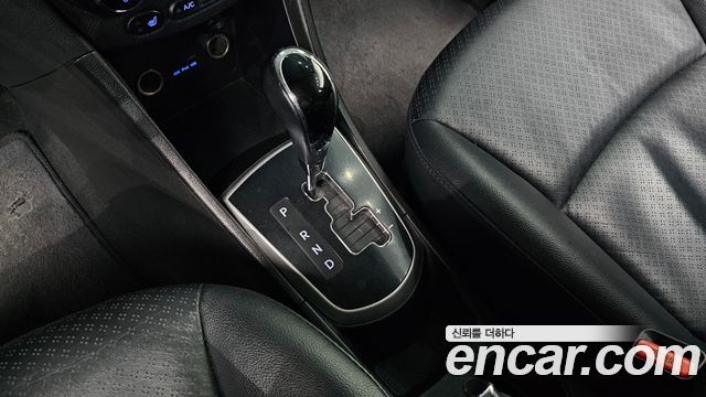 Hyundai Accent 2014 — photo 12