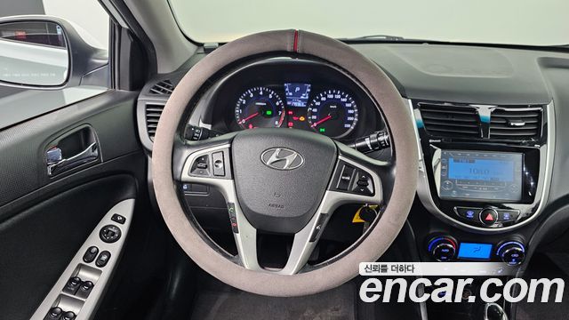 Hyundai Accent 2014 — photo 18