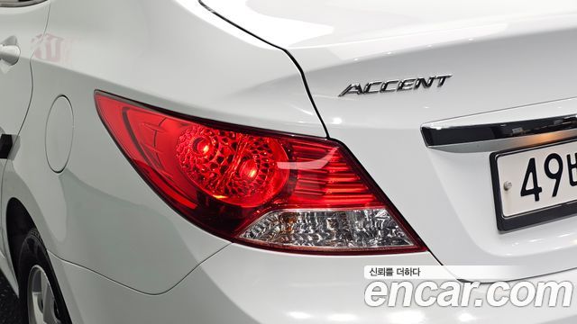 Hyundai Accent 2014 — photo 9