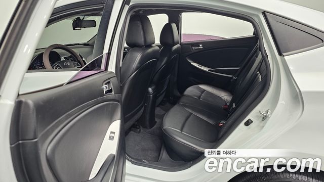Hyundai Accent 2014 — photo 29