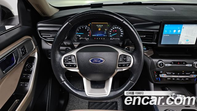 Ford Explorer 2020 — photo 12