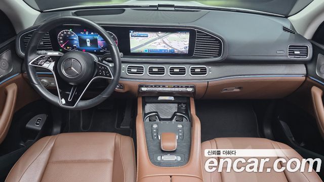 Mercedes-Benz GLE-Class 2023 — photo 10