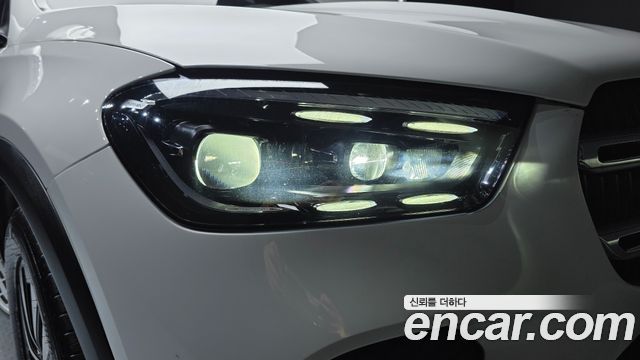 Mercedes-Benz GLE-Class 2023 — photo 8