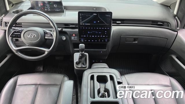 Hyundai Staria 2023 — photo 7