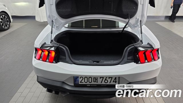Ford Mustang 2024 — photo 26