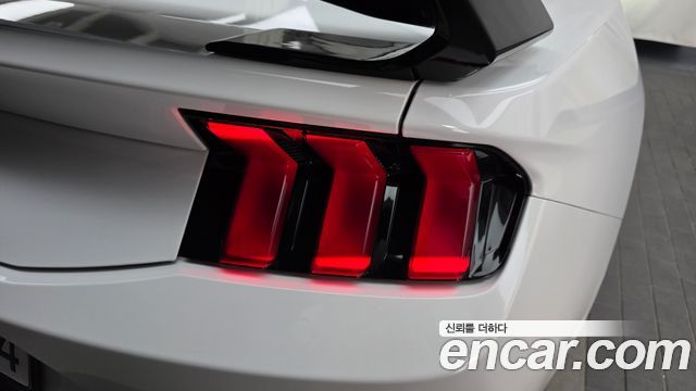 Ford Mustang 2024 — photo 9
