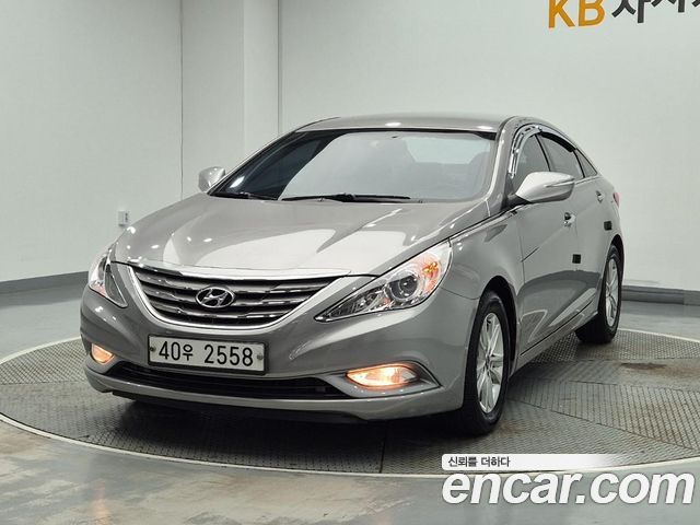 Hyundai Sonata 2012 — photo 1