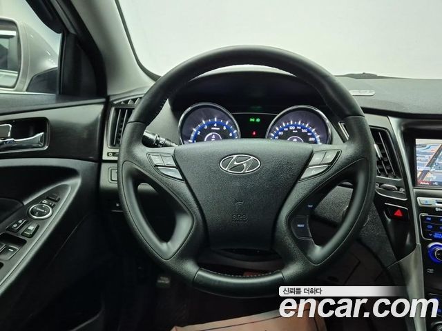 Hyundai Sonata 2012 — photo 9