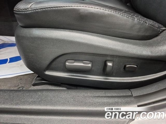 Hyundai Sonata 2012 — photo 17