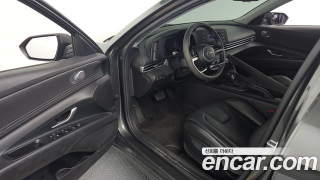 Hyundai AVANTE 2022 — photo 11
