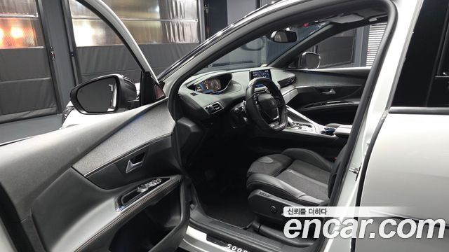 Peugeot 5008 2021 — photo 13