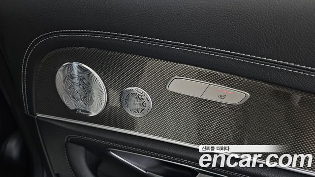 Mercedes-Benz E-Class 2019 — photo 25