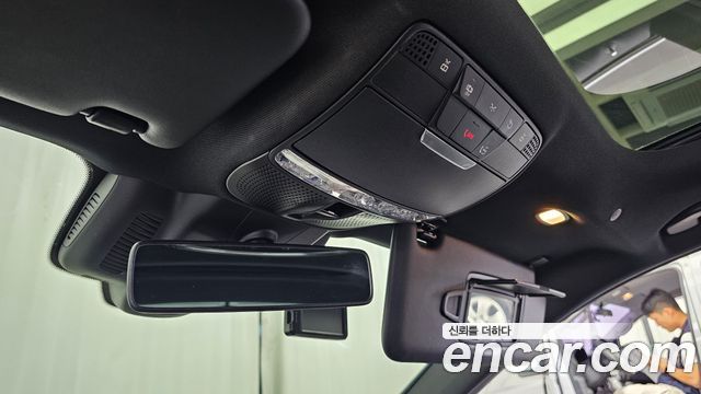 Mercedes-Benz E-Class 2019 — photo 27