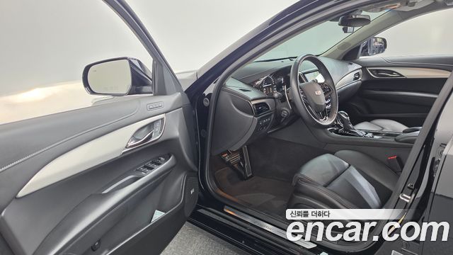 Cadillac ATS 2018 — photo 13