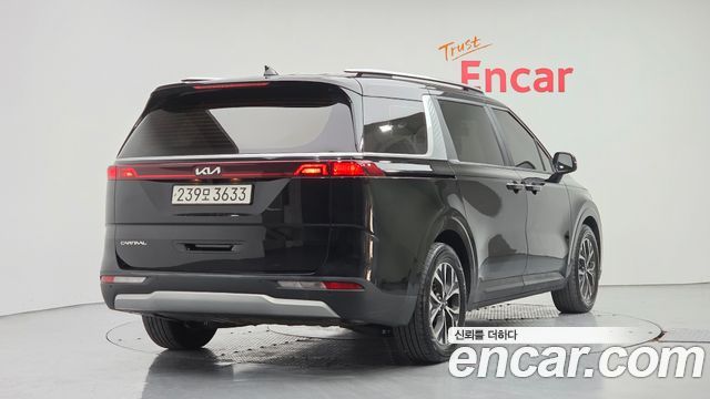 Kia Canival 2023 — photo 2