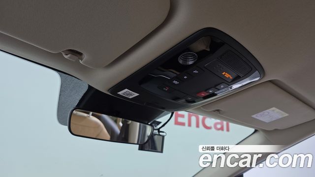 Kia Canival 2023 — photo 17