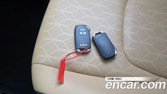 Kia Canival 2023 — photo 18