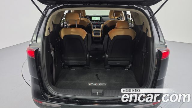 Kia Canival 2023 — photo 20